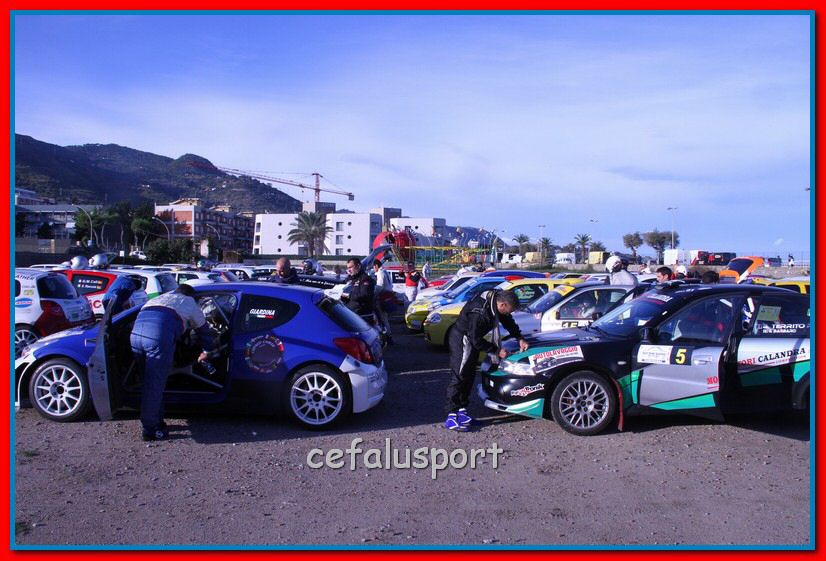 121111 rally 086_tn.jpg